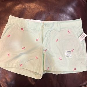 Old navy mint green embroidered short with hot pink anchors. Never before worn.